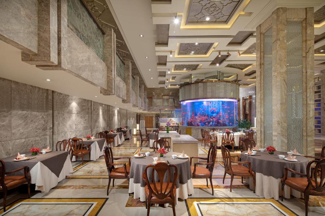 Hotel Majesty Plaza 5*