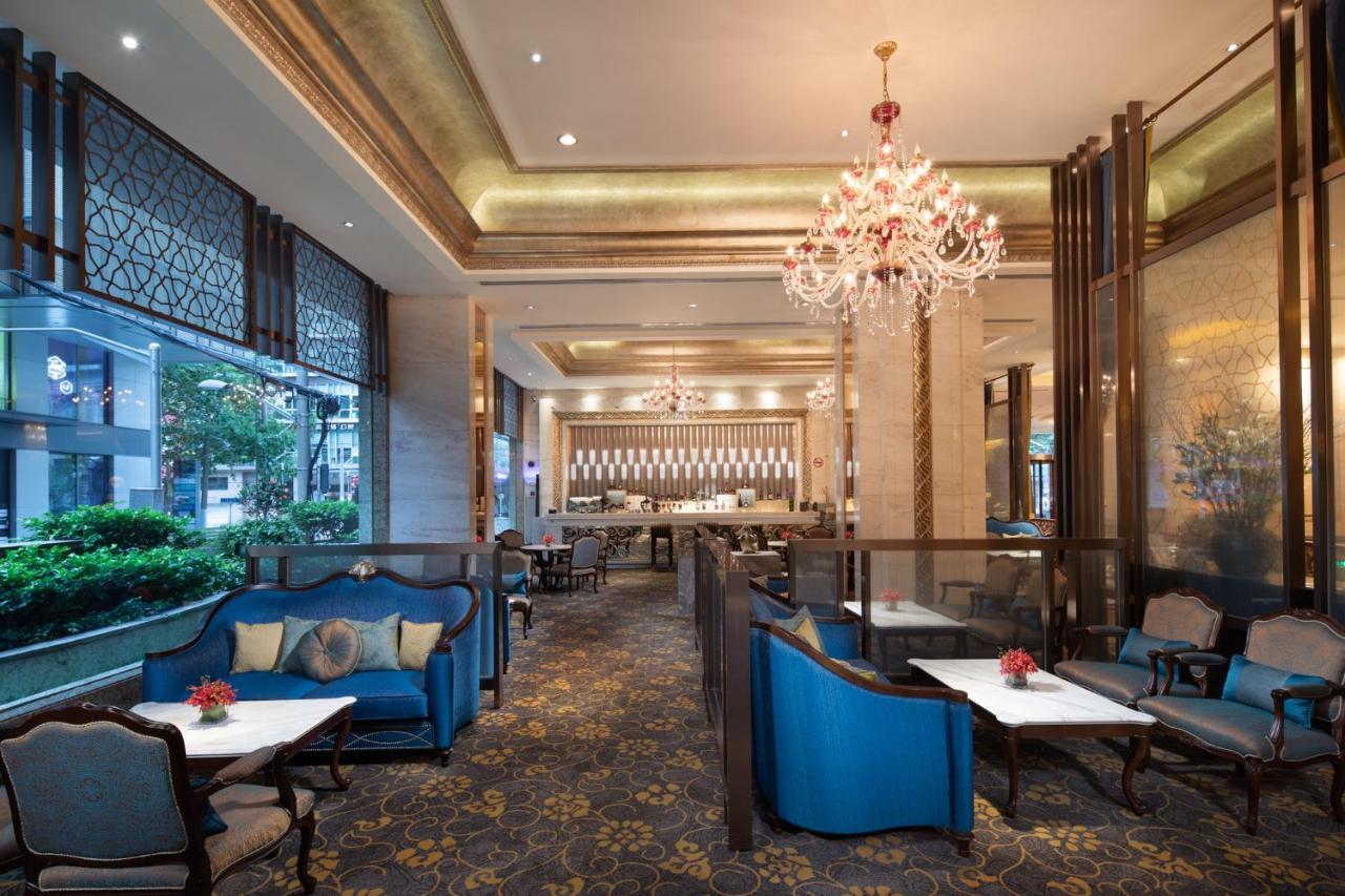 Khách sạn Majesty Plaza 5*