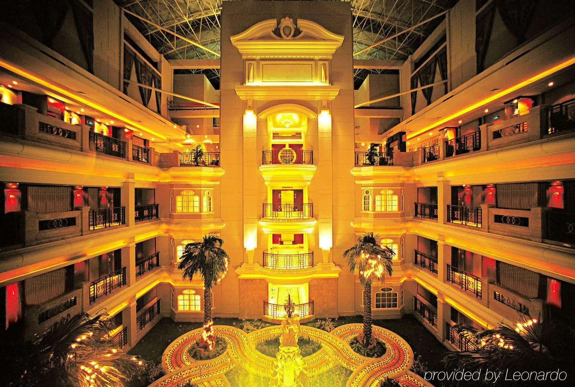 Majesty Plaza 5*